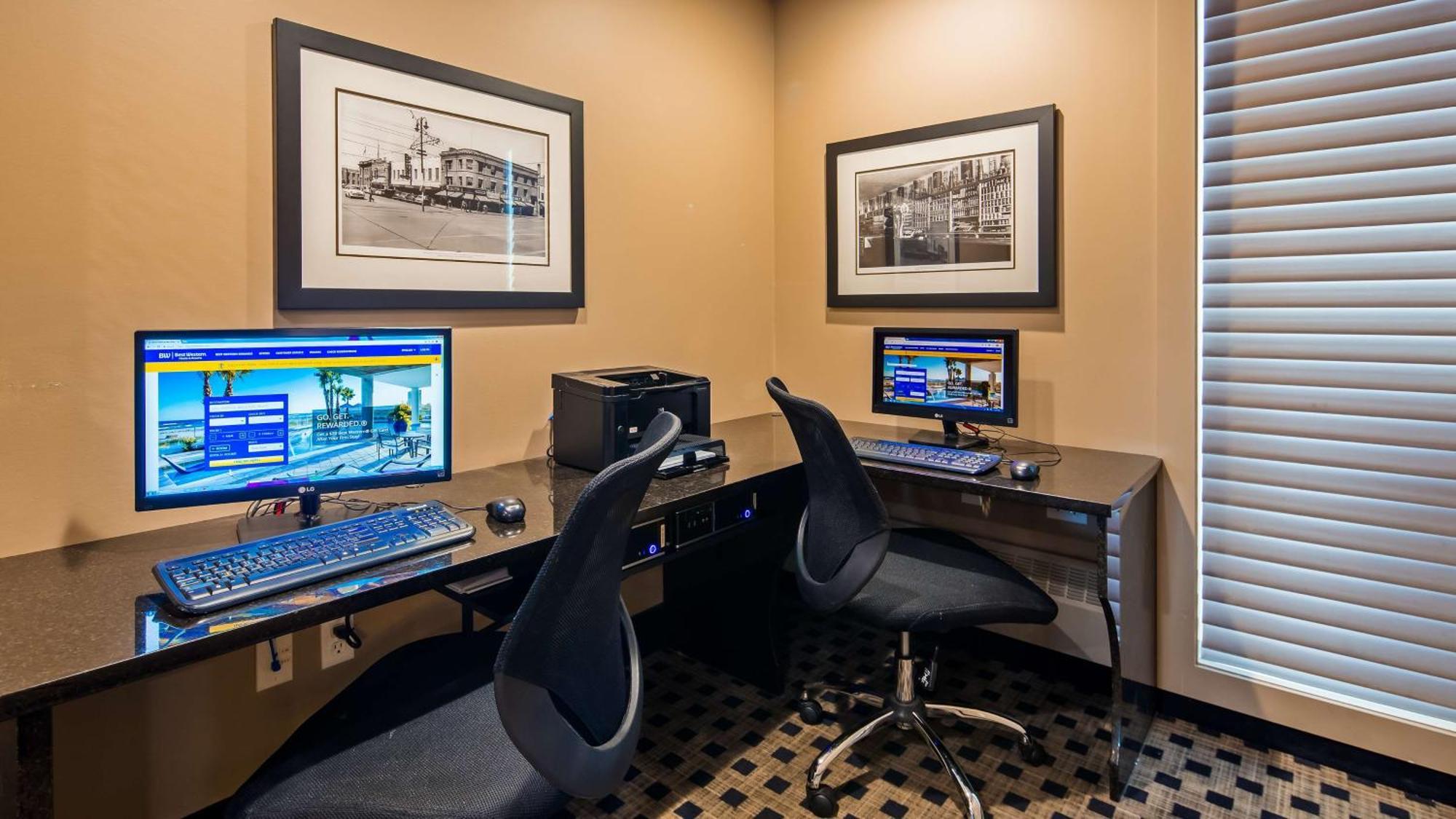 Best Western Blairmore Saskatoon Ngoại thất bức ảnh